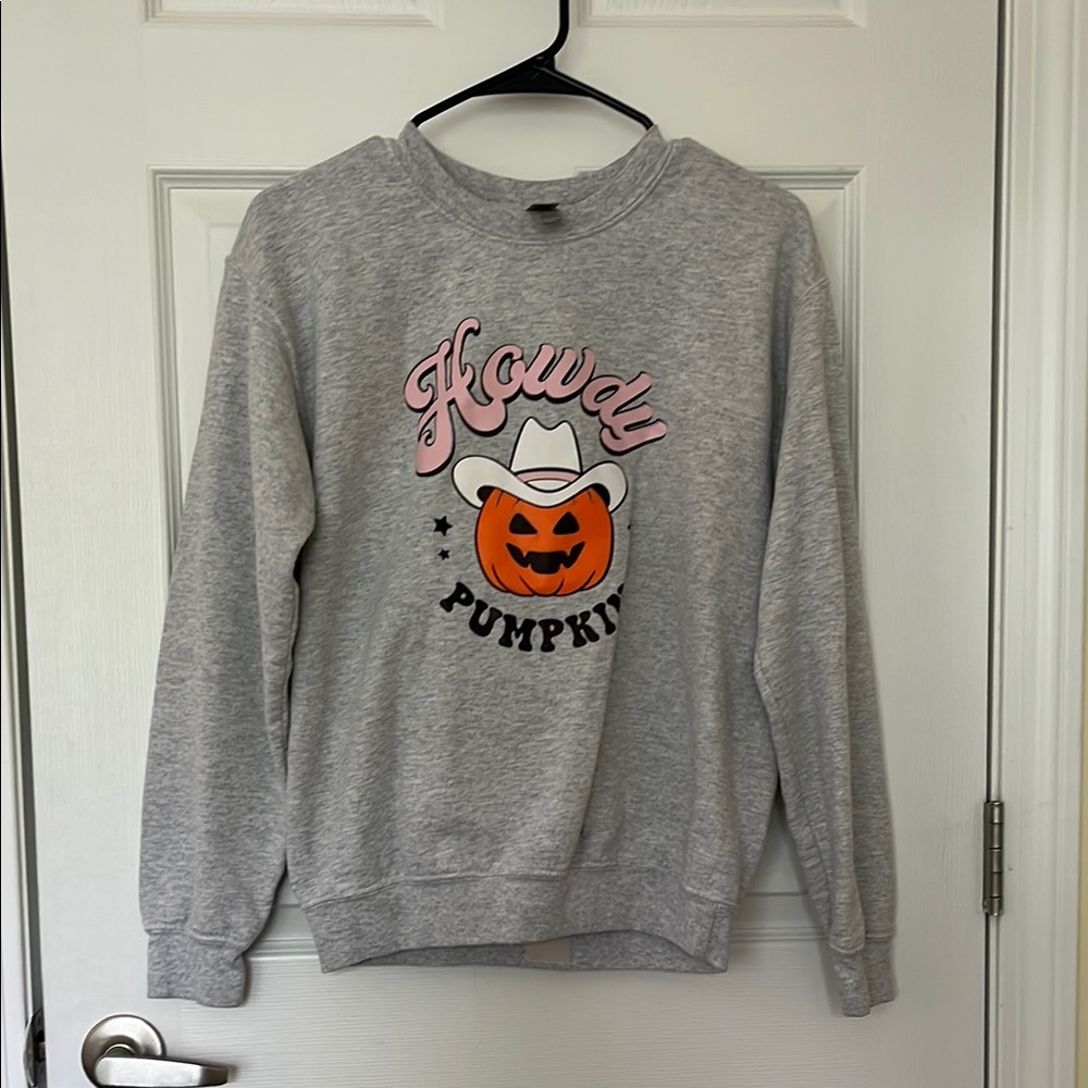 Gray Halloween Sweatshirt with Pumpkin Design